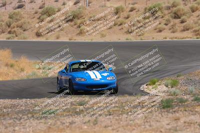 media/Jun-01-2025-CalClub SCCA (Sun) [[eae223c5dd]]/Group 5/Qualifying/